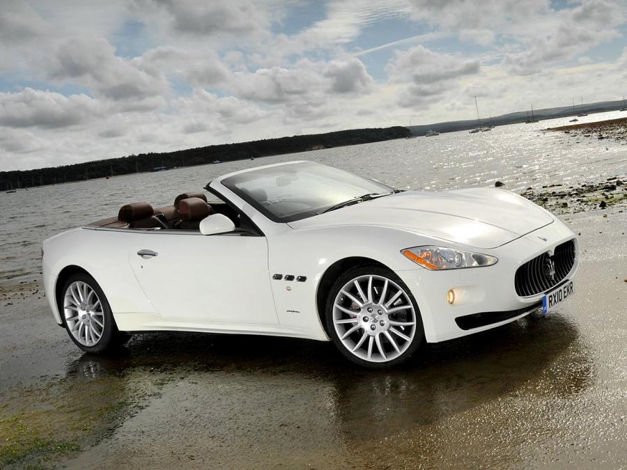  Maserati GranCabrio 2010 года  (UK) (фото 6 из 11)